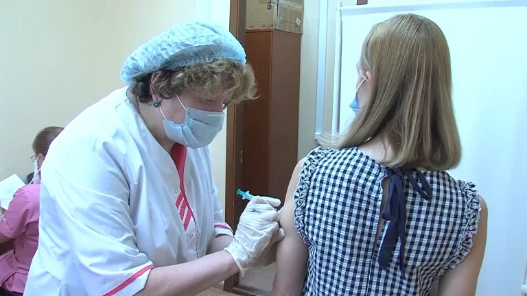 Вы спросили - мы ответили: отменена ли вакцинация от COVID-19